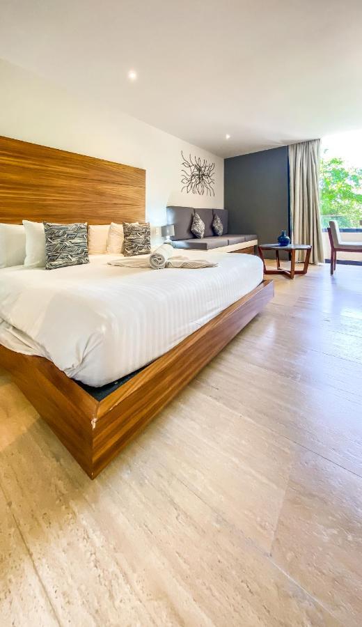Big Studio At Kaab By The Beach With Roof Top Pool, Sauna And Jacuzzi Near Paseo Del Carmen Mall Playa del Carmen Bagian luar foto