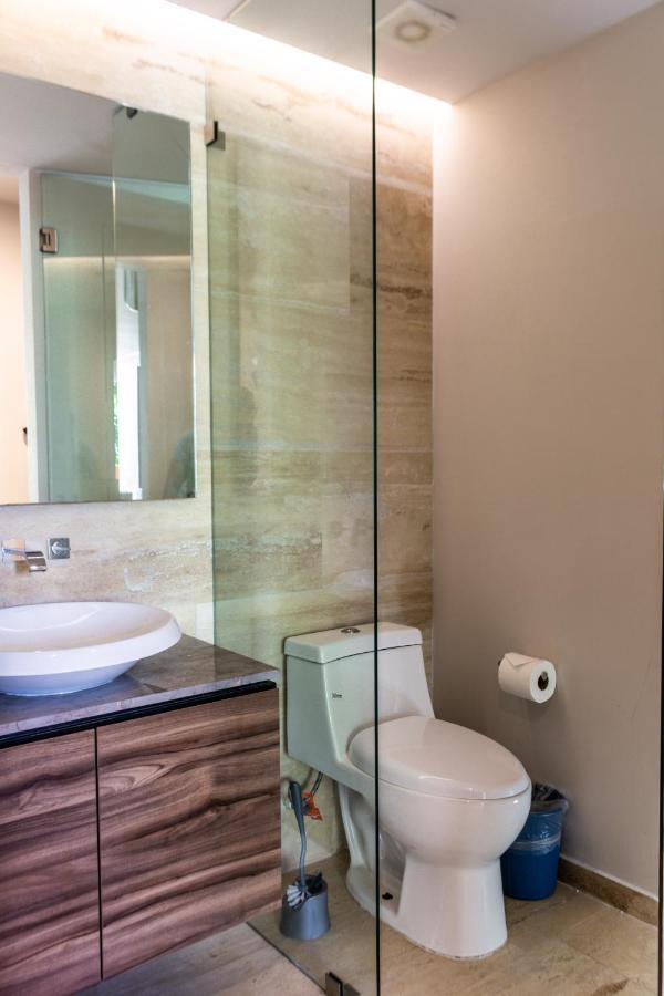 Big Studio At Kaab By The Beach With Roof Top Pool, Sauna And Jacuzzi Near Paseo Del Carmen Mall Playa del Carmen Bagian luar foto