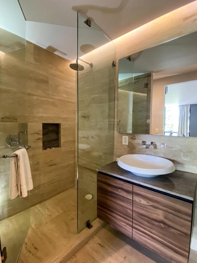 Big Studio At Kaab By The Beach With Roof Top Pool, Sauna And Jacuzzi Near Paseo Del Carmen Mall Playa del Carmen Bagian luar foto