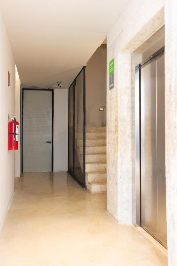 Big Studio At Kaab By The Beach With Roof Top Pool, Sauna And Jacuzzi Near Paseo Del Carmen Mall Playa del Carmen Bagian luar foto